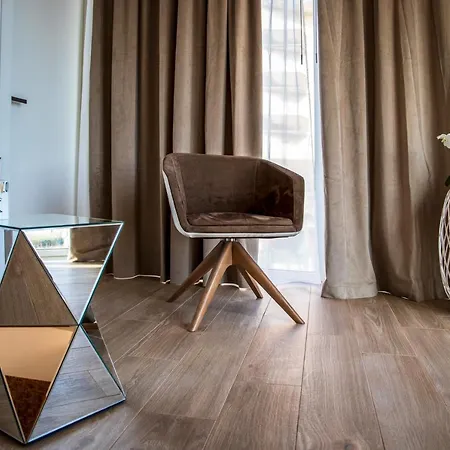 One Design Szálloda Rimini