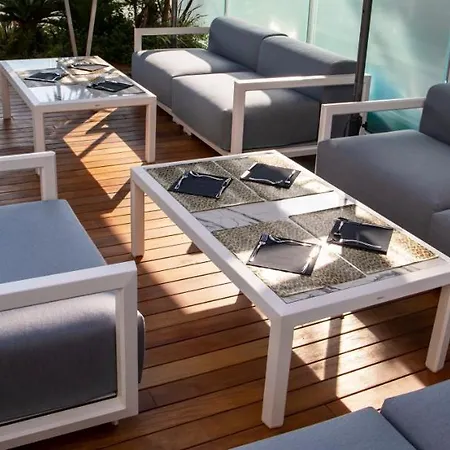 One Design Szálloda 4*