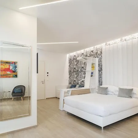 One Design Szálloda 4*