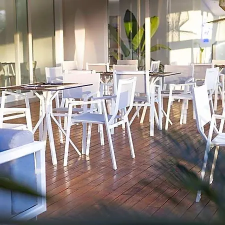 One Design Hotel 4*