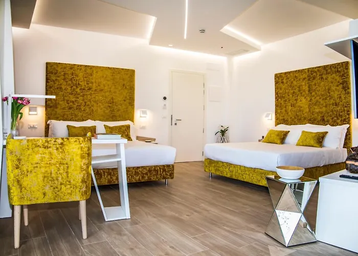 Hotell One Design 4*