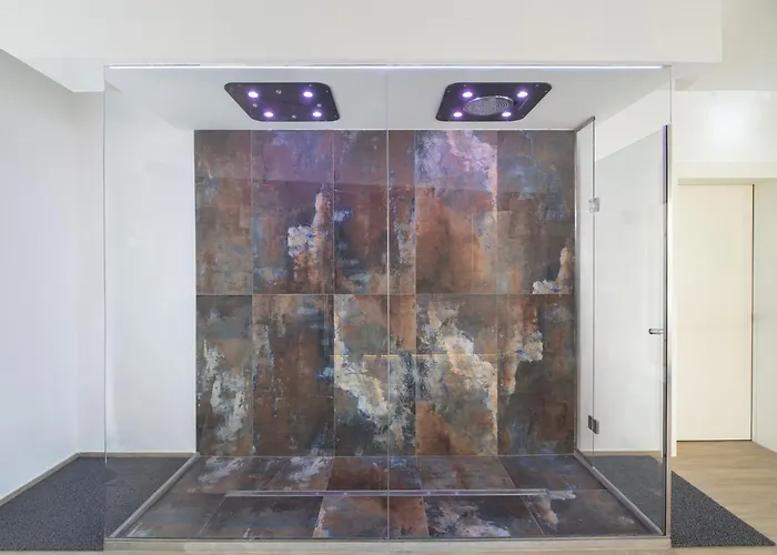 Hotell One Design 4*